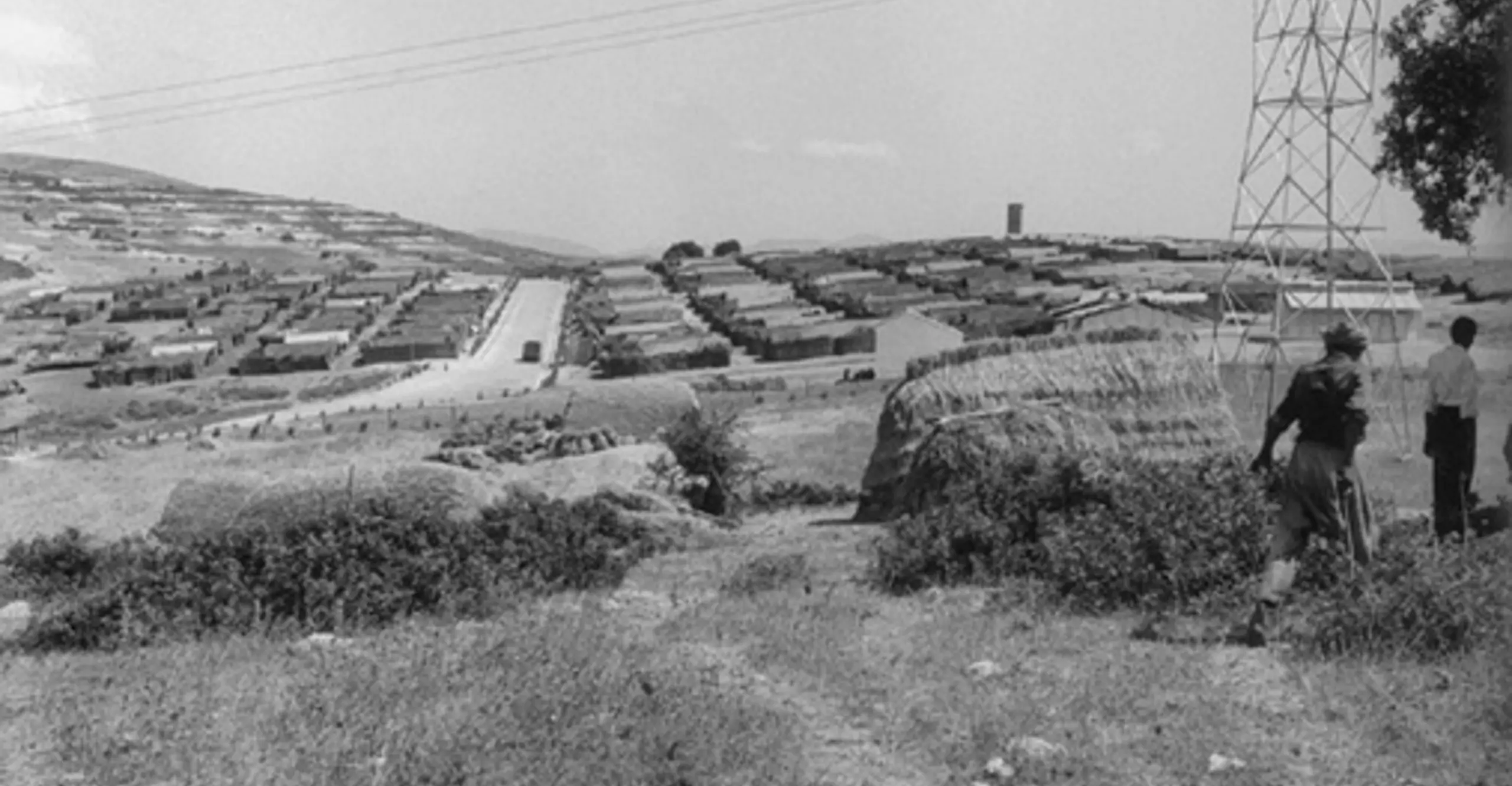 Pierre Bourdieu Djebabra, Chélif Resettlement Camp, In Algeria, Testimonies of Uprooting © Pierre Bourdieu / Foundation LIBER, Geneva. Courtesy Camera Austria, Graz